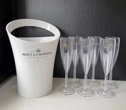 Ensemble Complet Moët & Chandon Ice Imperial Seau à Glace Comprenant 2 Verres à Flûte Et Petit Seau à Glace Avec Cuillère