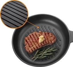 Poêle à Griller Ronde Avec Couvercle - Poêle à Steak - Poêle à Frire - Toutes Sources De Chaleur Sans PFOA, PLOMB, CADMIUM -Fournitures De Cuisine Boutique 1200x1091 3