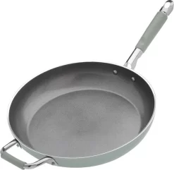 Primecook - Poêle à Frire Avec Couvercle - Ø 32 Cm - Sans PFAS - Induction - Revêtement Antiadhésif Sûr Et Résistant à L'usure 15 Primecook - Poêle à Frire Avec Couvercle - Ø 32 Cm - Sans PFAS - Induction - Revêtement Antiadhésif Sûr Et Résistant à L'usure -Fournitures De Cuisine Boutique 1200x1173 3