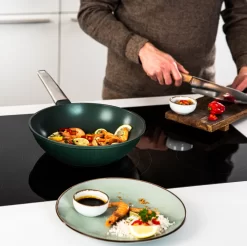 Batterie De Cuisine Westinghouse - Série Performance Poêle Wok 28 Cm + Poêle Grill 28 Cm - Vert 14 Batterie De Cuisine Westinghouse - Série Performance Poêle Wok 28 Cm + Poêle Grill 28 Cm - Vert -Fournitures De Cuisine Boutique 1200x1195 11