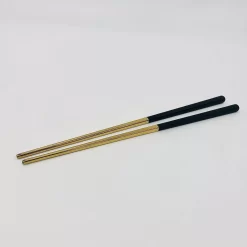 Maison Extravagante - Baguettes De Luxe MACAU - Baguettes - 4 Paires - Acier Inoxydable - Or/ Zwart - Convient Pour Les Sushis Et Divers Plats Asiatiques 5 Maison Extravagante - Baguettes De Luxe MACAU - Baguettes - 4 Paires - Acier Inoxydable - Or/ Zwart - Convient Pour Les Sushis Et Divers Plats Asiatiques -Fournitures De Cuisine Boutique 1200x1200 101