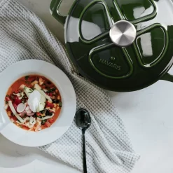 Cocotte En Fonte Navaris Avec Couvercle - Navaris émaillée - Convient à La Cuisson Induction, Gaz Et Vitrocéramique - Vert 24 Cocotte En Fonte Navaris Avec Couvercle - Navaris émaillée - Convient à La Cuisson Induction, Gaz Et Vitrocéramique - Vert -Fournitures De Cuisine Boutique 1200x1200 1015