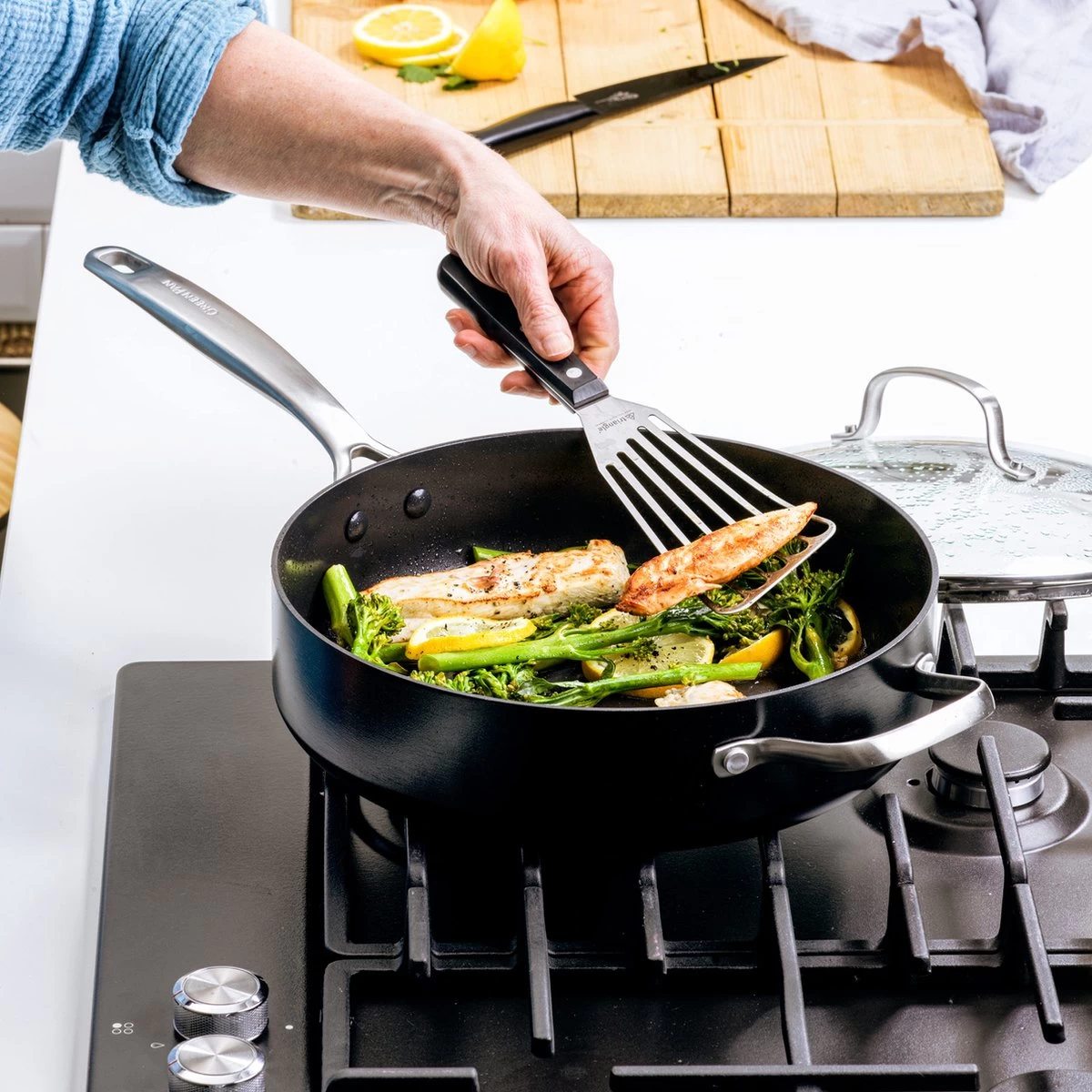 GreenPan Copenhagen Poêle à Frire Avec Couvercle Et Poignée Supplémentaire 28 Cm / 4.3L - Céramique - Induction 5 GreenPan Copenhagen Poêle à Frire Avec Couvercle Et Poignée Supplémentaire 28 Cm / 4.3L - Céramique - Induction – Image 5