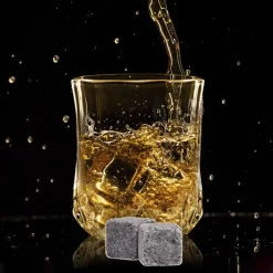 Coffret Whisky De Luxe - Avec 2 Verres Et 8 Pierres - Coffret Whisky - Pince à Glace - Glaçons Réutilisables - Verres à Whisky - Coffret Cadeau Whisky Luxe - Cadeau Homme & Femme -Fournitures De Cuisine Boutique 1200x1200 1130