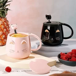 Set De 2 Tasses à Café Chat Mignon Avec Couvercle Et Jolie Cuillère Kitty Nouveauté Thee Du Matin Tasse à Lait Set Pour Les Amoureux Des Chats Filles Femmes Cadeau D'anniversaire De Noël 450 Ml/15 Oz, Zwart Et Rose -Fournitures De Cuisine Boutique 1200x1200 1139