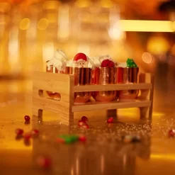 Oak & Steel - 6 Verres à Shot En Acier Inoxydable Or Rose (50 Ml) Avec Présentoir En Bois - Verres à Verres Apéritif En Cuivre Avec Plateau - Cadeau Pour Anniversaires Et Noël -Fournitures De Cuisine Boutique 1200x1200 1313