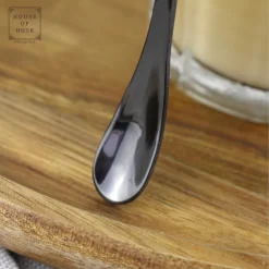 House Of Husk ™ - Set De Cuillères à Café Longues - 22CM - Noir - Cuillère à Long Drink Zwart - Cuillère à Sorbet - Cuillère à Latte Macchiato - Cuillère à Café - Acier Inoxydable - 6 Pièces 13 House Of Husk ™ - Set De Cuillères à Café Longues - 22CM - Noir - Cuillère à Long Drink Zwart - Cuillère à Sorbet - Cuillère à Latte Macchiato - Cuillère à Café - Acier Inoxydable - 6 Pièces -Fournitures De Cuisine Boutique 1200x1200 409