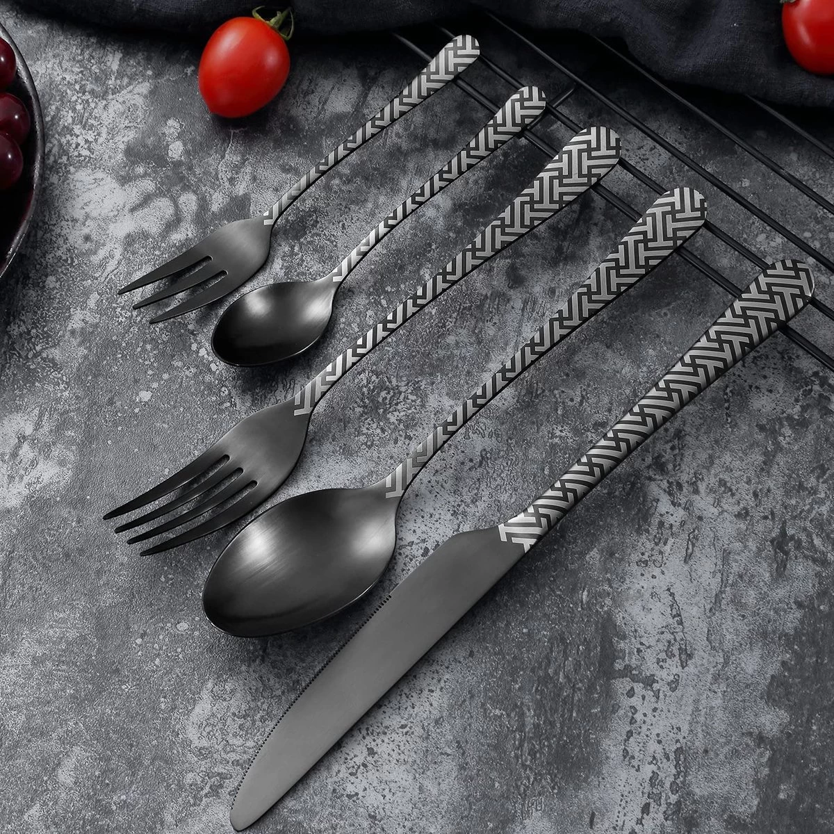 BEWOS 30 Pièces Finition Satinée, Noir, Mat, Acier Inoxydable, Couverts Avec Couteau, Fourchette, Cuillère, Vaisselle Pour 6 Personnes, Va Au Lave-vaisselle / Facile à Nettoyer 2 BEWOS 30 Pièces Finition Satinée, Noir, Mat, Acier Inoxydable, Couverts Avec Couteau, Fourchette, Cuillère, Vaisselle Pour 6 Personnes, Va Au Lave-vaisselle / Facile à Nettoyer – Image 2