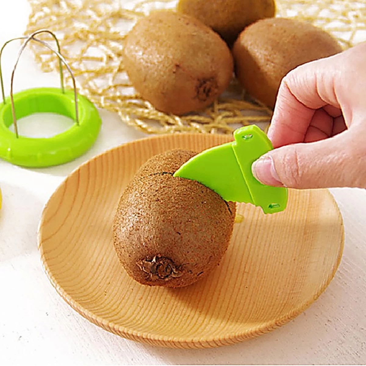 Kiwi Cutter - Kiwi Knife - 2 In 1 - Fruit Creuser Tool - Fruit - Kiwi - Handy Kiwi - Kiwi Peeler - Simple - Cutter - Vert 4 Kiwi Cutter - Kiwi Knife - 2 In 1 - Fruit Creuser Tool - Fruit - Kiwi - Handy Kiwi - Kiwi Peeler - Simple - Cutter - Vert – Image 4