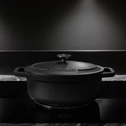 Poêle En Fonte Daumonet - Cocotte Rond - Ø 29 Cm - 5,4 Litres - Émail - Convient à Toutes Les Sources De Chaleur - Electrique - Gaz - Halogène - Induction - Céramique - Va Au Lave-vaisselle - Noir -Fournitures De Cuisine Boutique 1200x1200 715