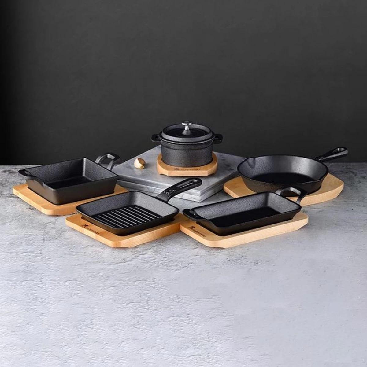 Mini Pan Rectangulaire De Luxe Oneiro - Avec Plateau De Service - Fonte - Cuisson - Salle à Manger - Cuisine - Autres Casseroles - Induction - Gaz - Casseroles - Poêles 5 Mini Pan Rectangulaire De Luxe Oneiro - Avec Plateau De Service - Fonte - Cuisson - Salle à Manger - Cuisine - Autres Casseroles - Induction - Gaz - Casseroles - Poêles – Image 5