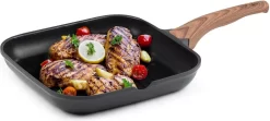 Rosmarino Black Line - Poêle à Griller - 28cm - 100% Sans PFAS & PFOA - Fonte D'aluminium - Revêtement Minéral Antiadhésif - Poignée Ergonomique - Convient à Tous Feux & Lave-vaisselle -Fournitures De Cuisine Boutique 1200x538 1
