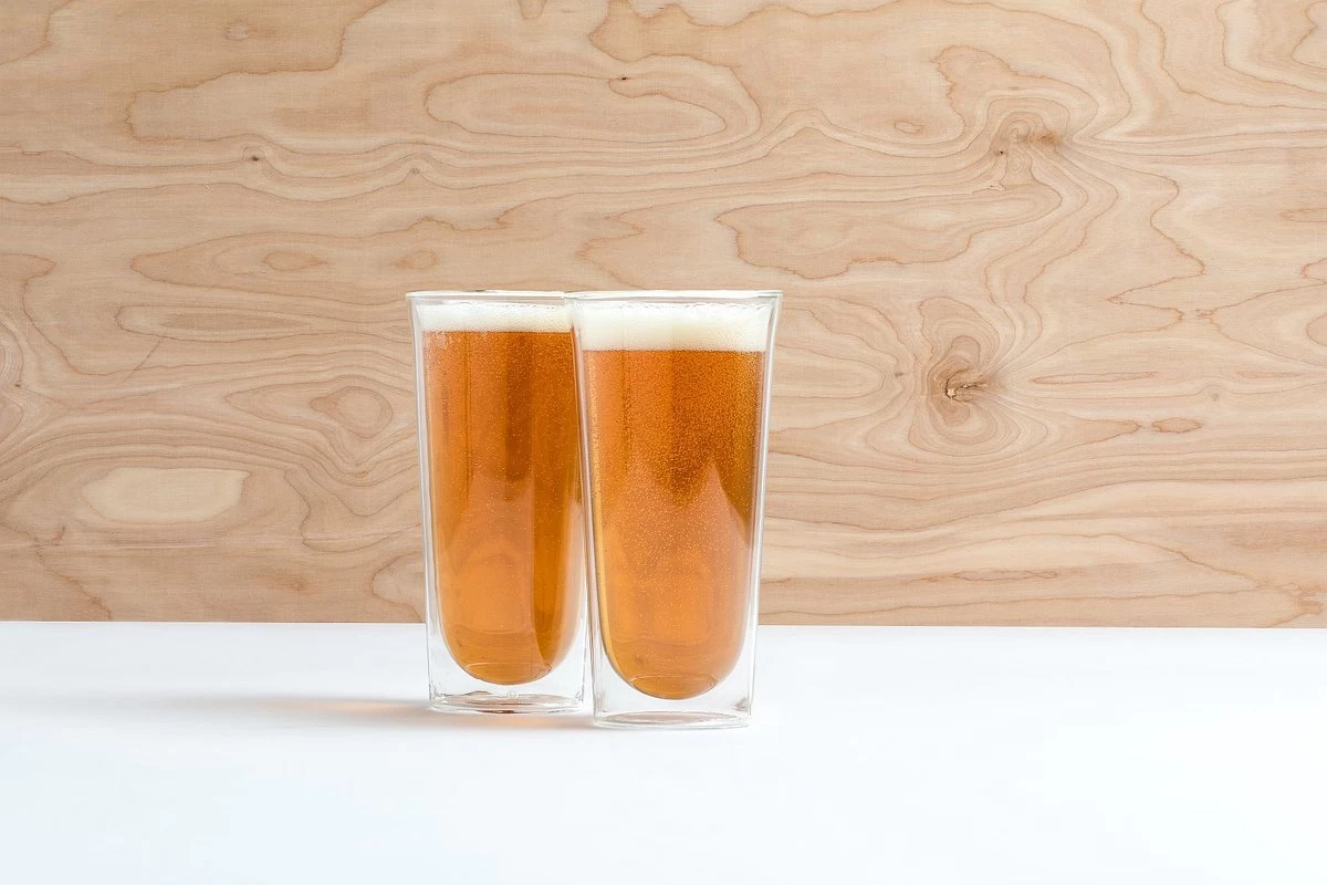 Set De 2 Verres à Verres à Bière Corkcicle - VERRE TRANSPARENT - (200 Ml) - Set De 2 - Perfect Pour Une Bière Froide - Emballé Dans Un Coffret Cadeau De Luxe 7316C - Set De 2 Pintes En Verre Corkcicle - Transparent 4 Set De 2 Verres à Verres à Bière Corkcicle - VERRE TRANSPARENT - (200 Ml) - Set De 2 - Perfect Pour Une Bière Froide - Emballé Dans Un Coffret Cadeau De Luxe 7316C - Set De 2 Pintes En Verre Corkcicle - Transparent – Image 4