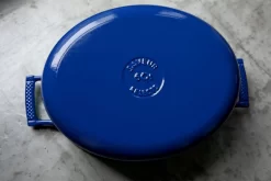 Saveur Selects Série Voyage - Casserole Ovale - 30 Cm - Avec Couvercle Léger Double Paroi - Blauw Classique - Convient À L'Induction - Sans PFAS - Garantie À Vie -Fournitures De Cuisine Boutique 1200x800 80