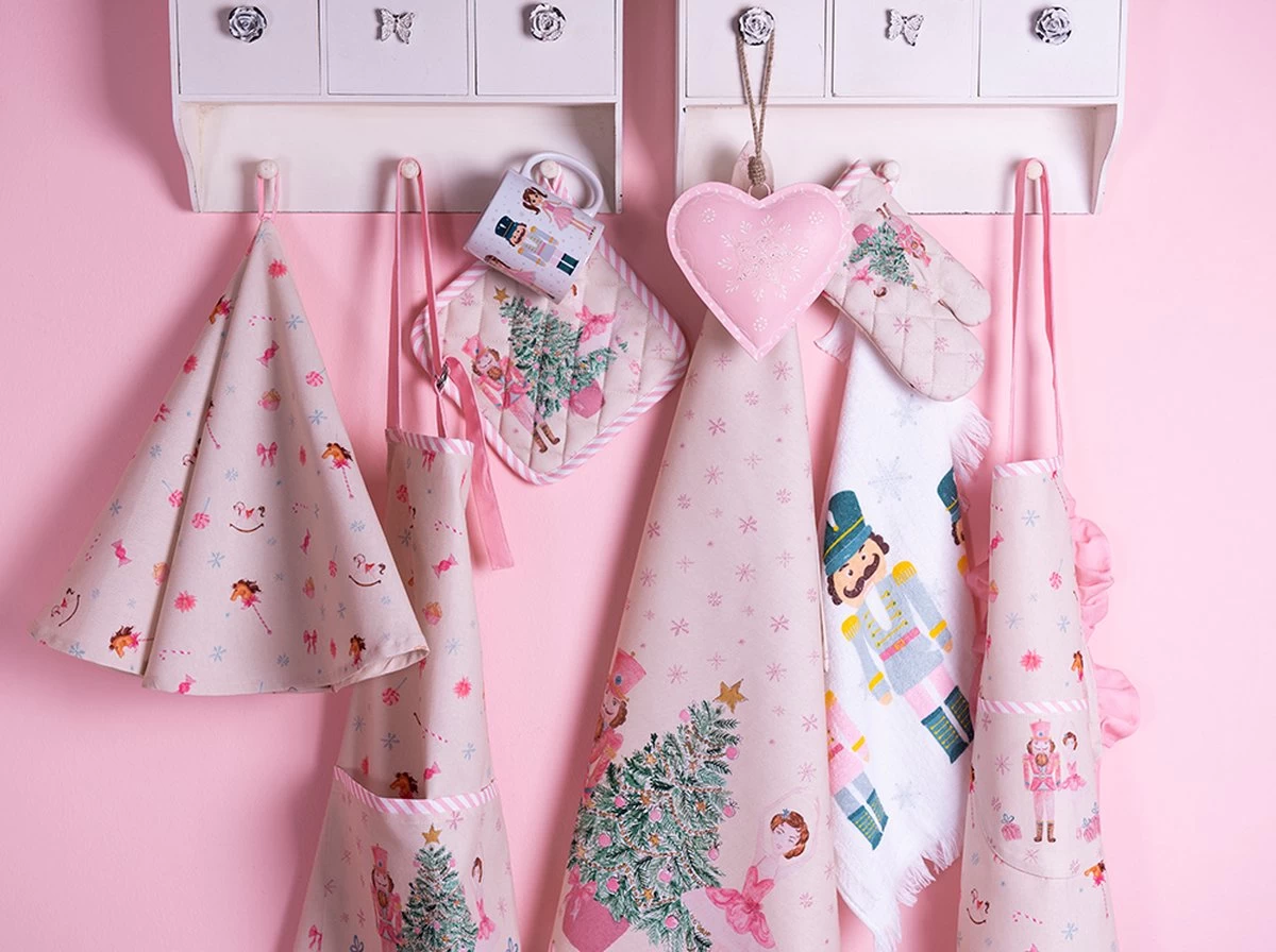 Clayre & Eef Manique 20*20 Cm Katoen Beige Rose Casse-Noisette Vidange Manique Aide à L'égouttage 4 Clayre & Eef Manique 20*20 Cm Katoen Beige Rose Casse-Noisette Vidange Manique Aide à L'égouttage – Image 4