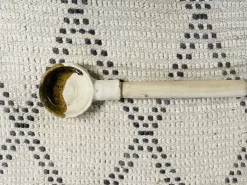 Cuillère De Service Tamegroute Marocaine | Cuillère Faite à La Main | Cuillère En Bois D'acacia | Jaune Moutarde Semi-émaillé | Décoratif | Garden Marocain