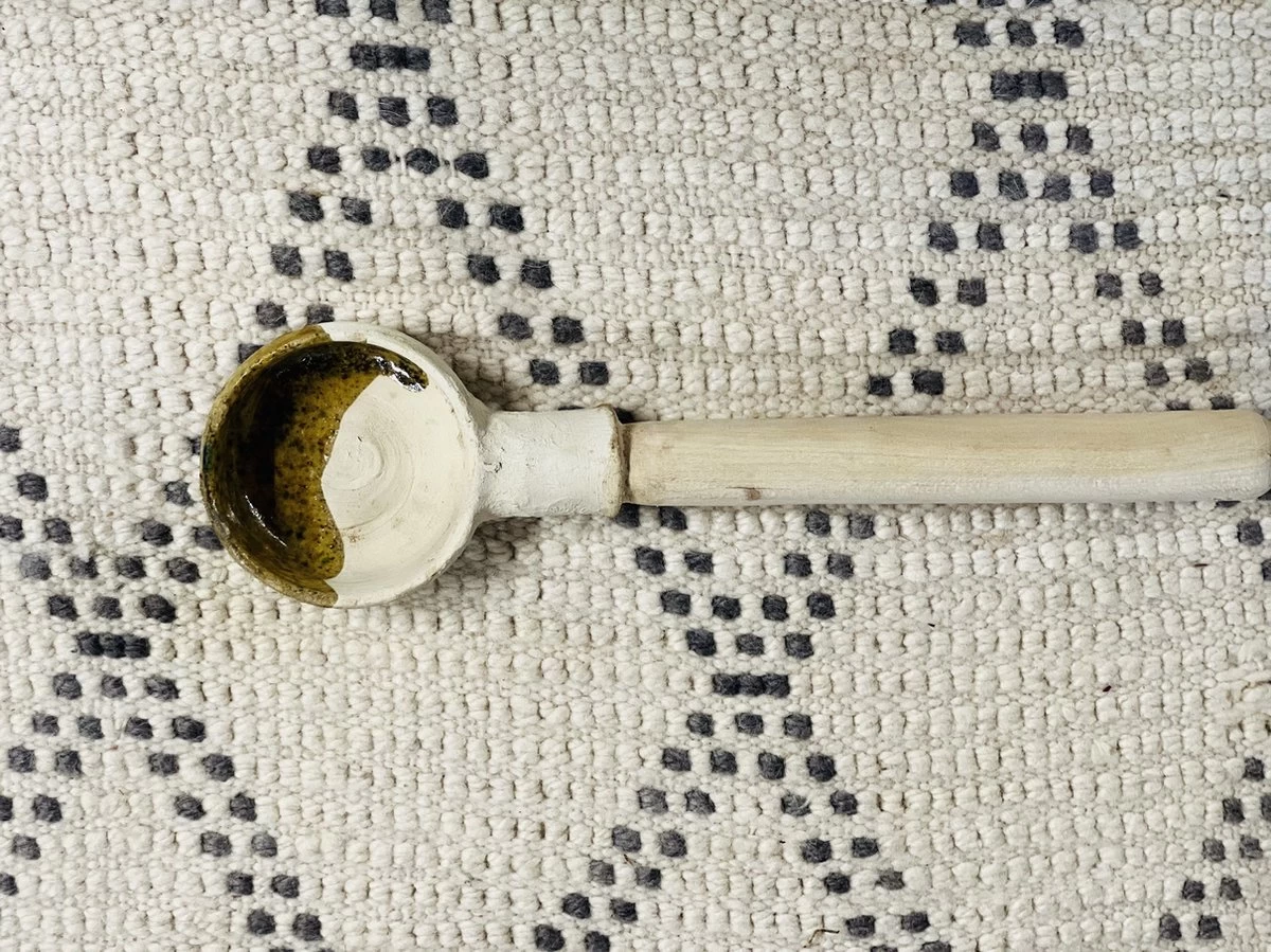 Cuillère De Service Tamegroute Marocaine | Cuillère Faite à La Main | Cuillère En Bois D'acacia | Jaune Moutarde Semi-émaillé | Décoratif | Garden Marocain 1 Cuillère De Service Tamegroute Marocaine | Cuillère Faite à La Main | Cuillère En Bois D'acacia | Jaune Moutarde Semi-émaillé | Décoratif | Garden Marocain