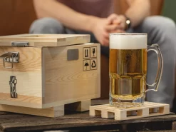 Labyrinth - Verre à Bière Dans Une Boîte En Bois (27x21x21 Cm) Avec Sous-verre En Bois - Chope à Bière 1 Litre - Coffret Cadeau -Fournitures De Cuisine Boutique 1200x900 46