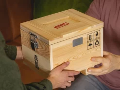 Labyrinth - Verre à Bière Dans Une Boîte En Bois (27x21x21 Cm) Avec Sous-verre En Bois - Chope à Bière 1 Litre - Coffret Cadeau -Fournitures De Cuisine Boutique 1200x900 47