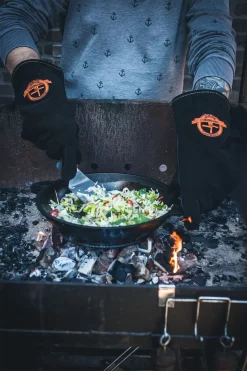 Gants De BBQ En Cuir The Windmill - Ensemble De 2 Pièces - Cuir Noir - Coutures Kevlar -Fournitures De Cuisine Boutique 799x1200 14