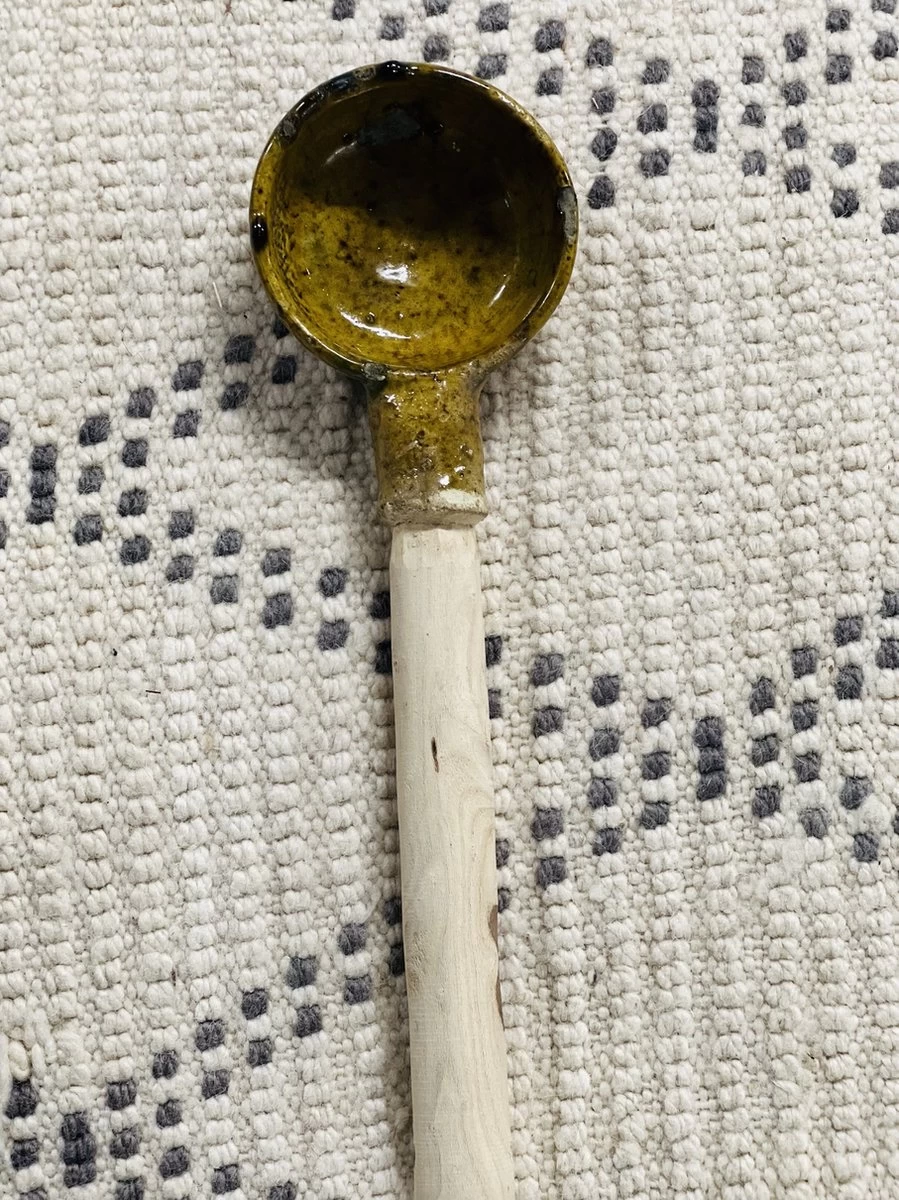 Cuillère De Service Tamegroute Marocaine | Cuillère Faite à La Main | Cuillère En Bois D'acacia | Jaune Moutarde émaillé | Décoratif | Garden Marocain 1 Cuillère De Service Tamegroute Marocaine | Cuillère Faite à La Main | Cuillère En Bois D'acacia | Jaune Moutarde émaillé | Décoratif | Garden Marocain