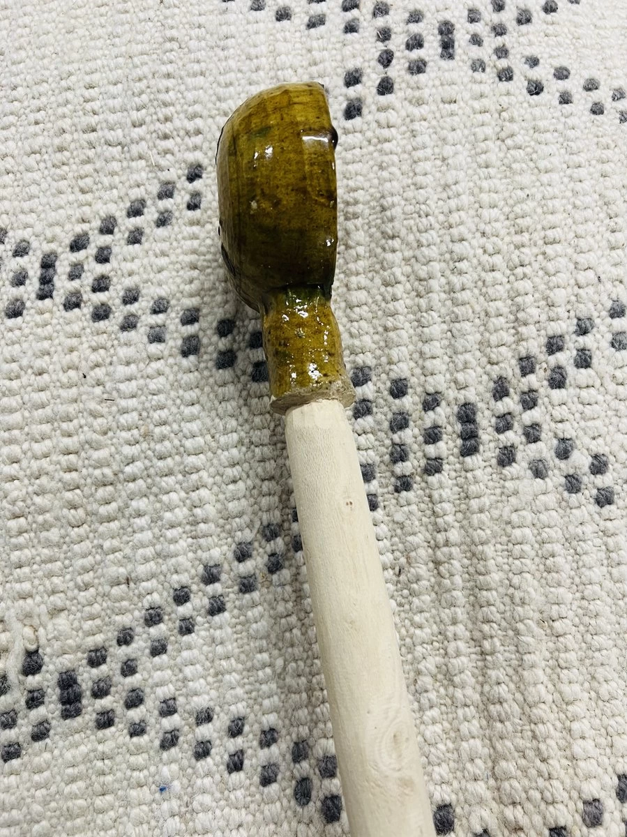 Cuillère De Service Tamegroute Marocaine | Cuillère Faite à La Main | Cuillère En Bois D'acacia | Jaune Moutarde émaillé | Décoratif | Garden Marocain 2 Cuillère De Service Tamegroute Marocaine | Cuillère Faite à La Main | Cuillère En Bois D'acacia | Jaune Moutarde émaillé | Décoratif | Garden Marocain – Image 2