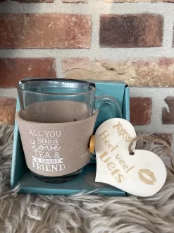 Verre à Thé - Avec Texte Tout Ce Dont Vous Avez Besoin, C'est Du Thé D'amour Et Un Grand Ami, Y Compris Un Cœur En Bois, Beaucoup D'amour - Amitié